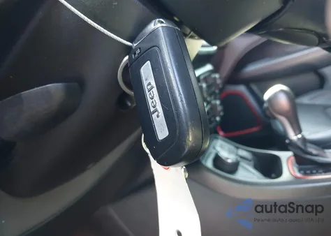 2020 Jeep Compass Trailhawk 4X4 from USA, damaged, VIN 3C4NJDDBXLT177281